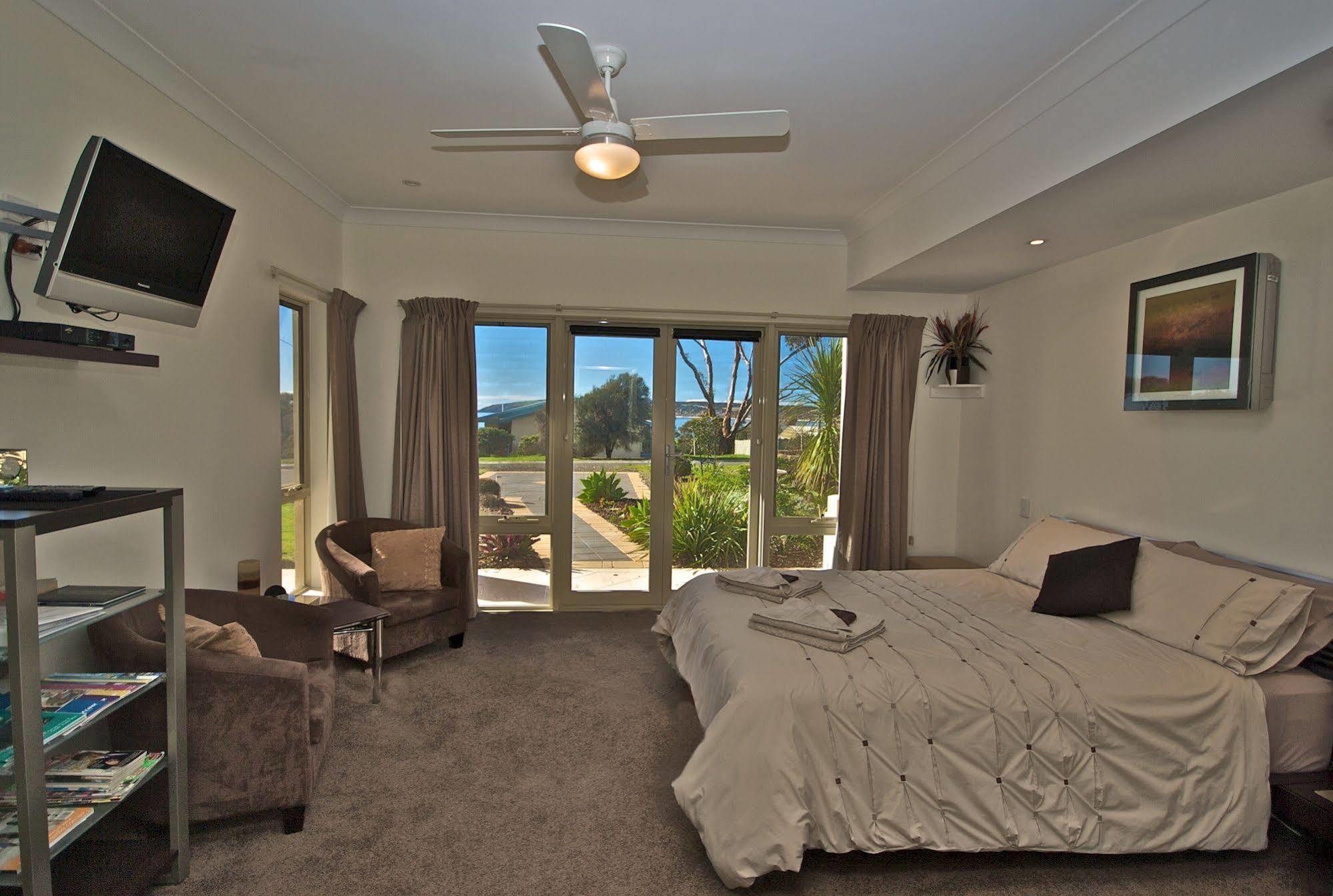 Searenity Holiday Accommodation Emu Bay Екстериор снимка